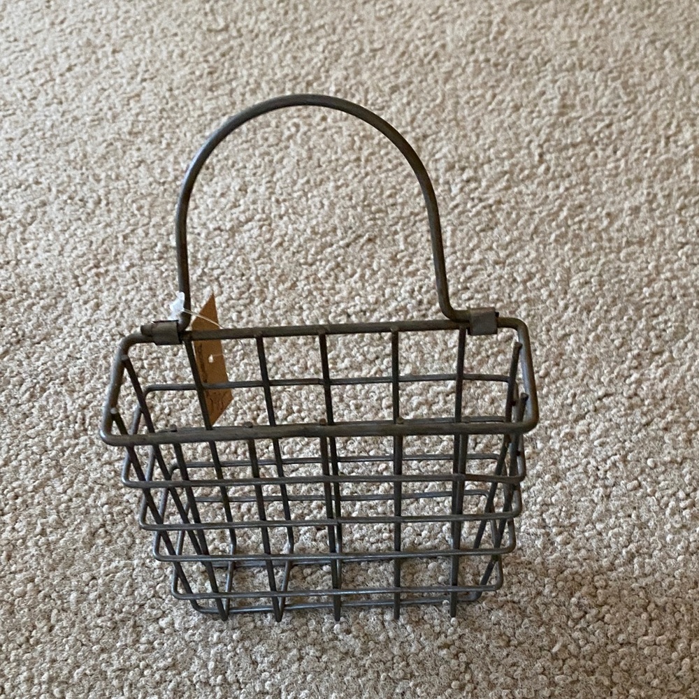 Metal Wire Basket with Handle - Rustic Gray